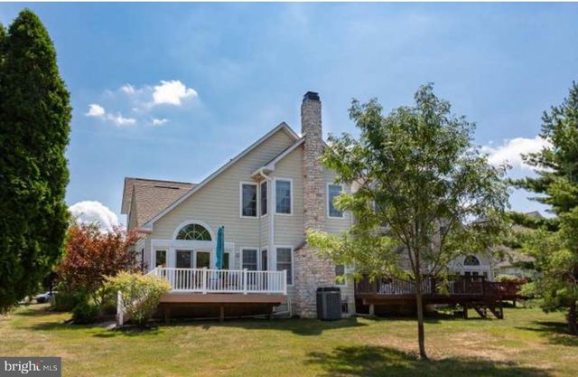 135 BIRKDALE DR, Blue Bell, PA 19422