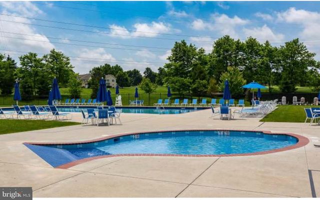 135 BIRKDALE DR, Blue Bell, PA 19422