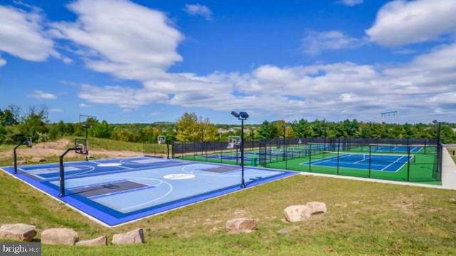 135 BIRKDALE DR, Blue Bell, PA 19422