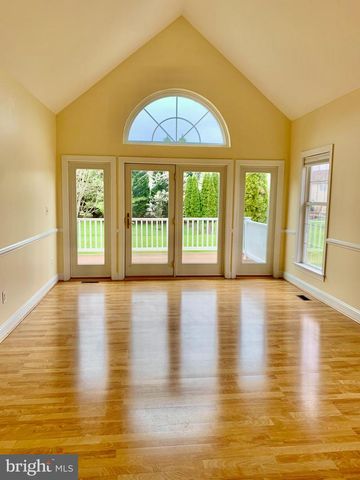 135 BIRKDALE DR, Blue Bell, PA 19422