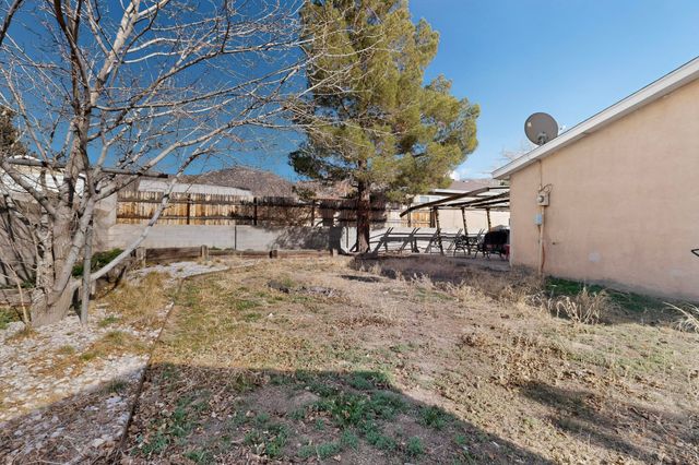 14217 Sedrev Road NE, Albuquerque, NM 87123