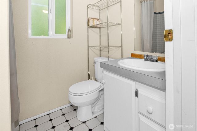 8023 Box Elder Drive SW, Olympia, WA 98512