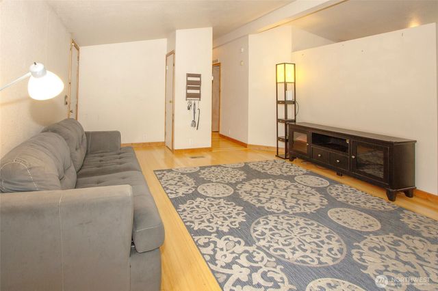 8023 Box Elder Drive SW, Olympia, WA 98512