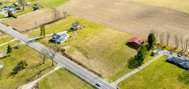 8942 Edison Street NE, Louisville, OH 44641