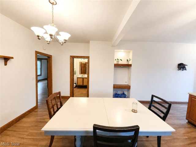 8942 Edison Street NE, Louisville, OH 44641