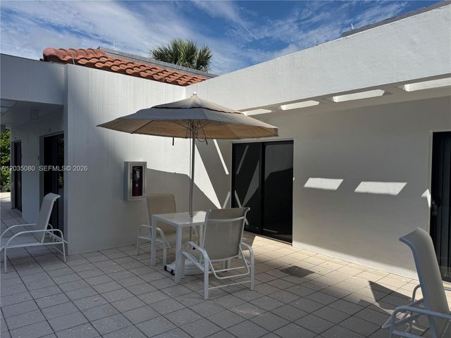 20281 E Country Club Drive CAB19, Aventura, FL 33180
