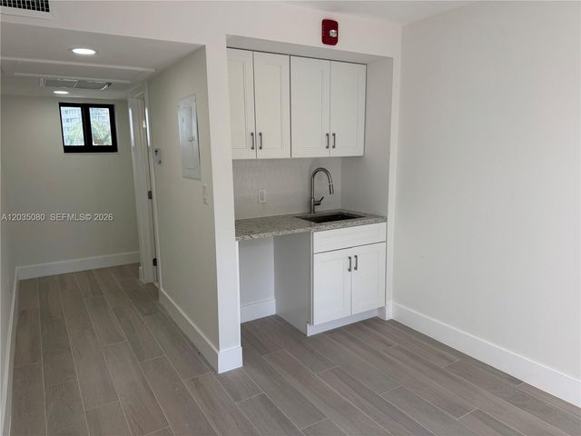 20281 E Country Club Drive CAB19, Aventura, FL 33180