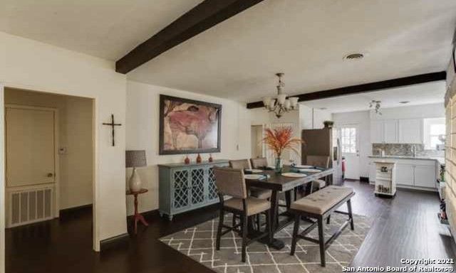 2102 W MISTLETOE AVE, San Antonio, TX 78201