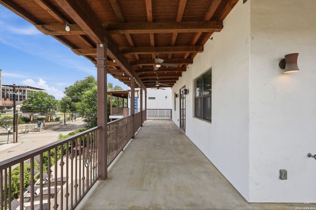 1542 N Alamo St Unit 201, San Antonio, TX 78215