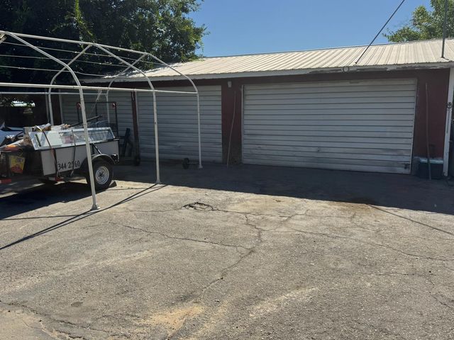 8138 S Kenneth Avenue, Fowler, CA 92625