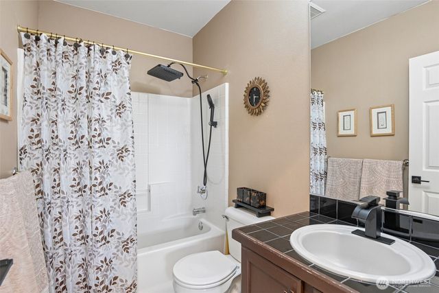 6326 Rebecca Avenue SE, Auburn, WA 98092