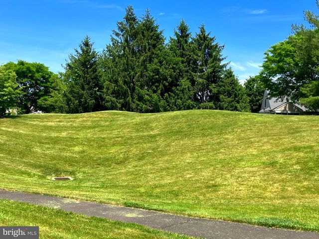 204 CARRINGTON CT, Warwick, PA 18974