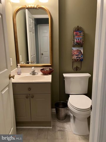 204 CARRINGTON CT, Warwick, PA 18974