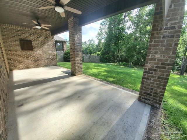 2549 Redford Dr, Cantonment, FL 32533