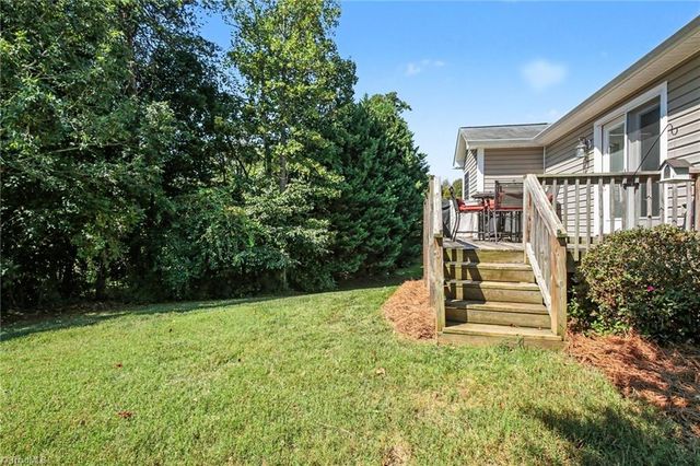 848 Ridge View Terrace, Rural Hall, NC 27045