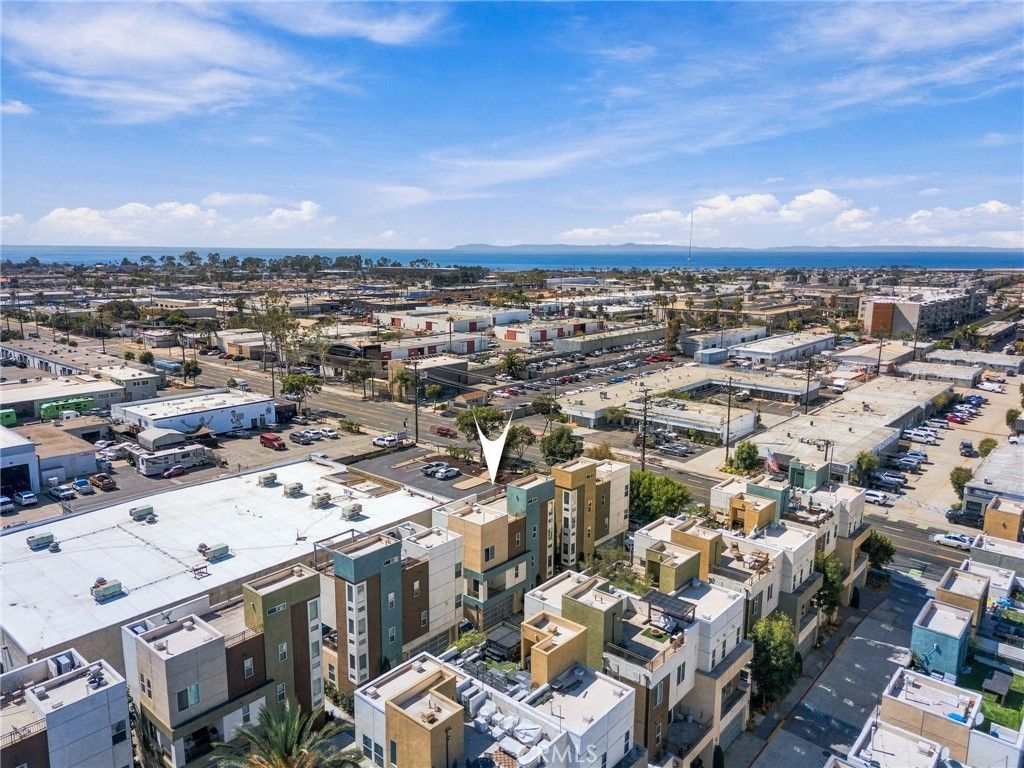797 Leeward, Costa Mesa, CA 92627 — exterior