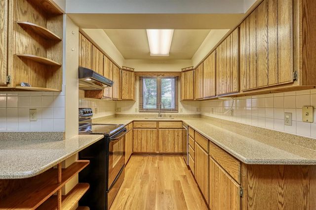 3169 Hickory Ridge Road, Madison, WI 53719