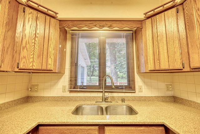 3169 Hickory Ridge Road, Madison, WI 53719