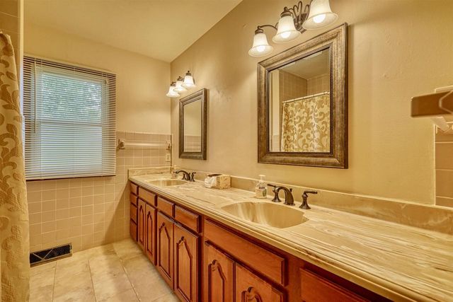 3169 Hickory Ridge Road, Madison, WI 53719
