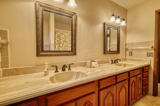 3169 Hickory Ridge Road, Madison, WI 53719