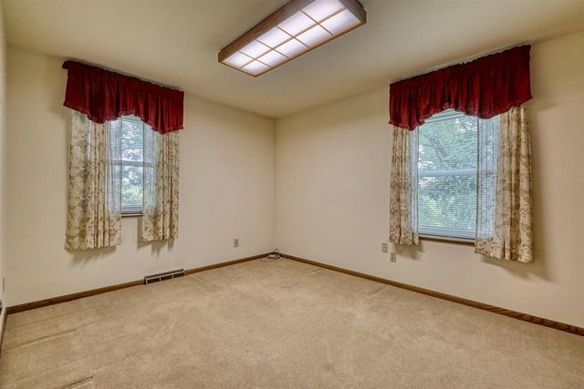 3169 Hickory Ridge Road, Madison, WI 53719
