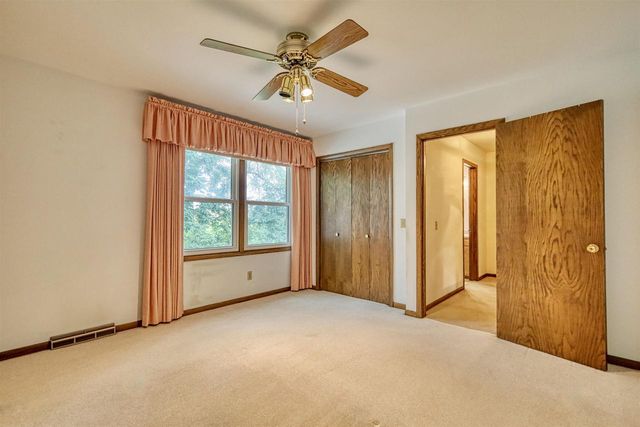 3169 Hickory Ridge Road, Madison, WI 53719