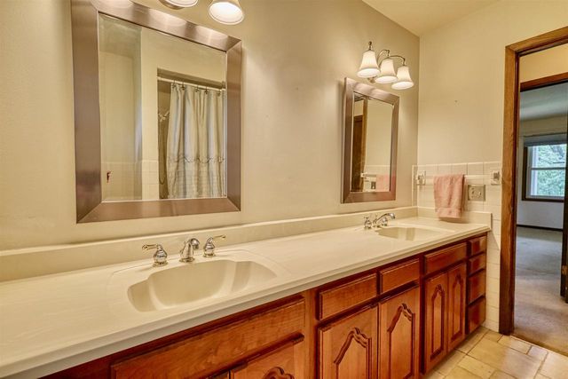 3169 Hickory Ridge Road, Madison, WI 53719