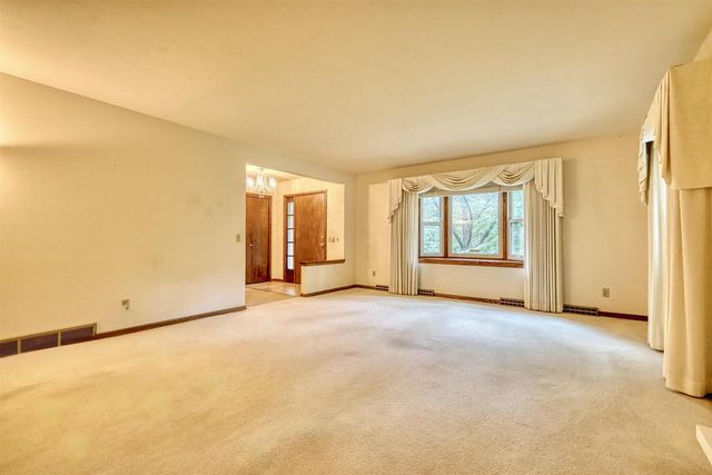 3169 Hickory Ridge Road, Madison, WI 53719