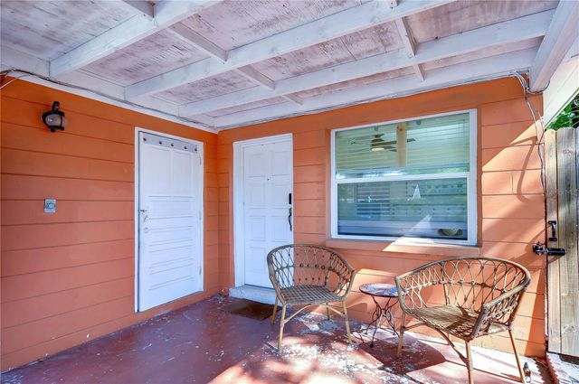4944 5TH AVENUE N B, St Petersburg, FL 33710