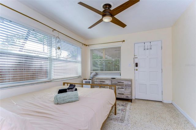 4944 5TH AVENUE N B, St Petersburg, FL 33710