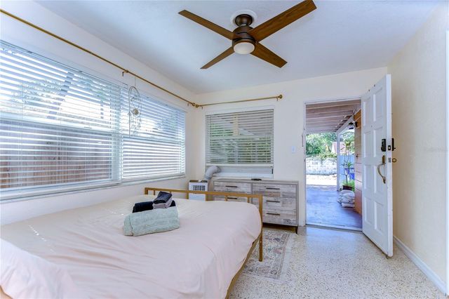 4944 5TH AVENUE N B, St Petersburg, FL 33710