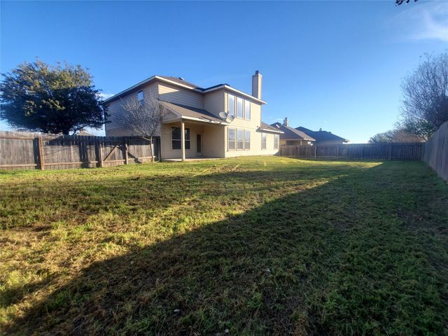 501 Dinge Bay DR, Round Rock, TX 78664