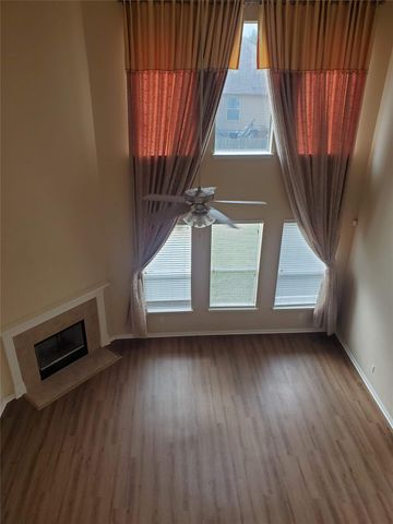 501 Dinge Bay DR, Round Rock, TX 78664