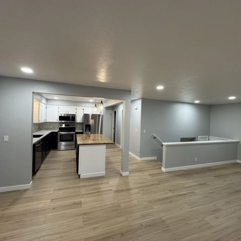 1714 4th St, Cheney, WA 99004