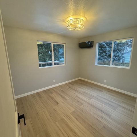 1714 4th St, Cheney, WA 99004