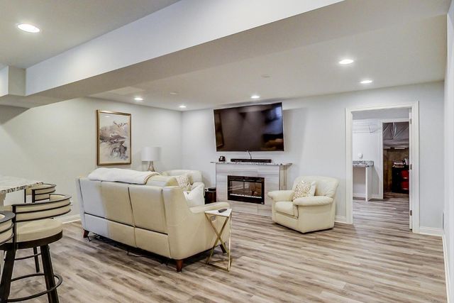 6143 S Dune Harbor Drive, Portage, IN 46368