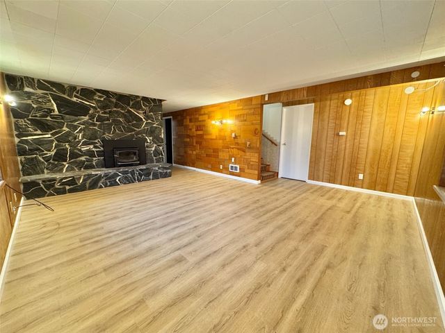 19431 107TH Avenue SE, Renton, WA 98055