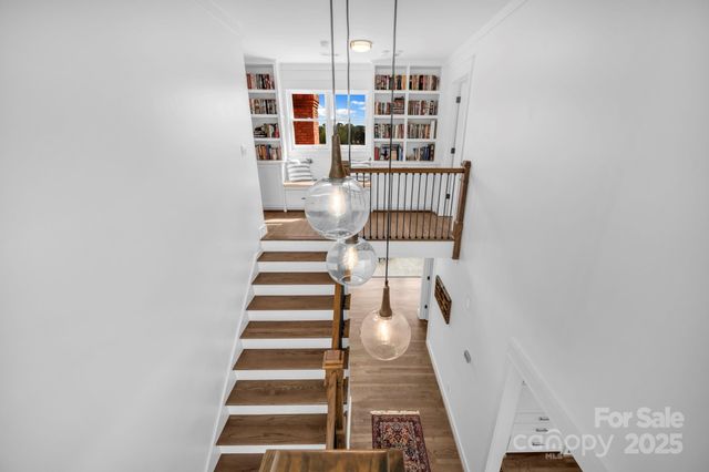 1260 Beaver Island Trail Road, Walnut Cove, NC 27052