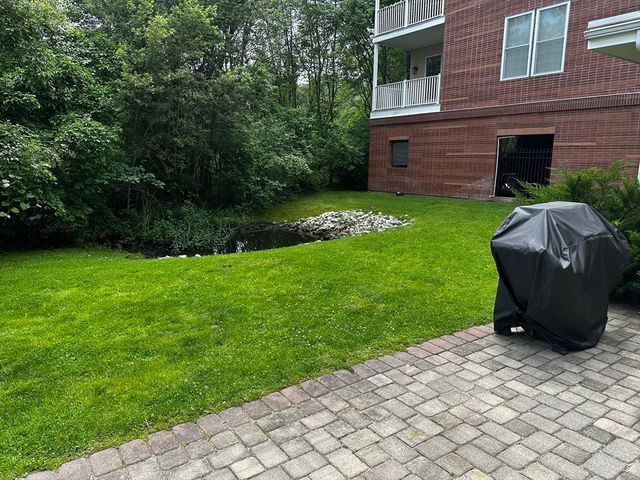 978 Worcester Street 202, Wellesley, MA 02482