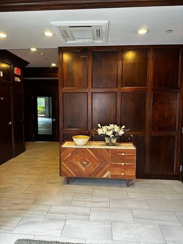 978 Worcester Street 202, Wellesley, MA 02482