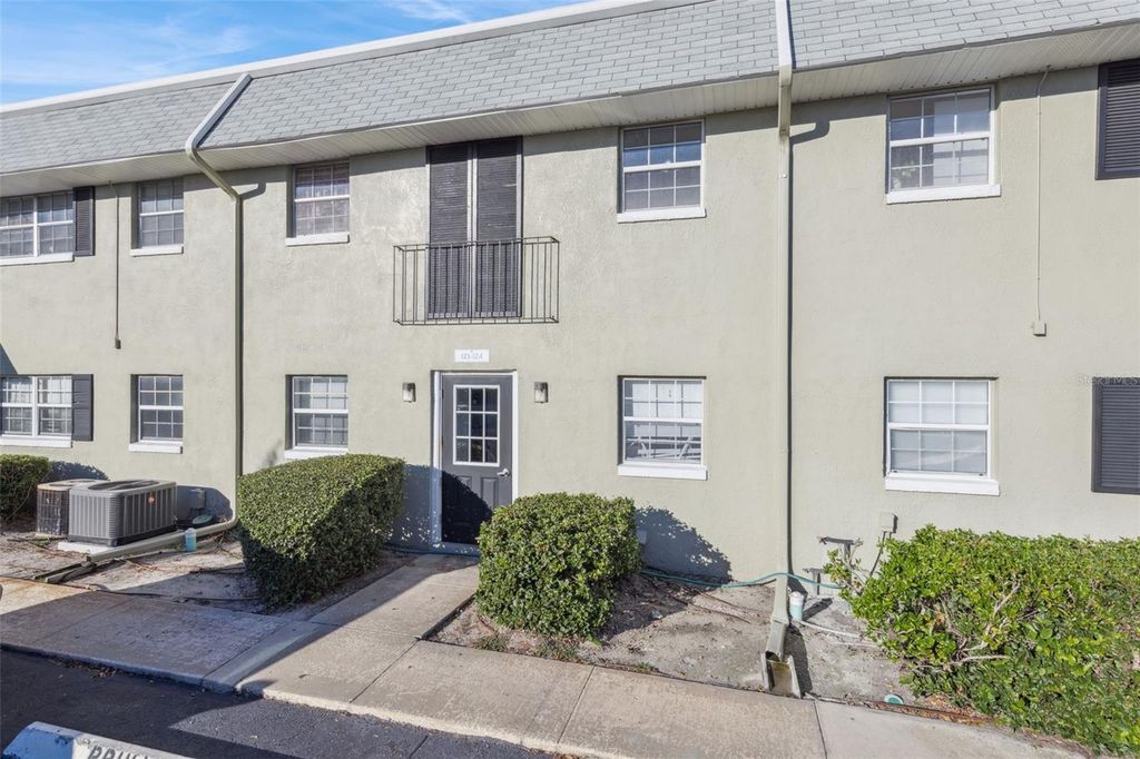 525 CONWAY ROAD 123, Orlando, FL 32807