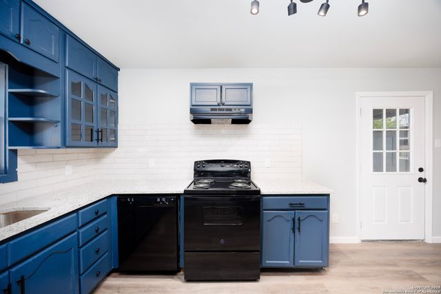 107 CORNISH AVE, San Antonio, TX 78223