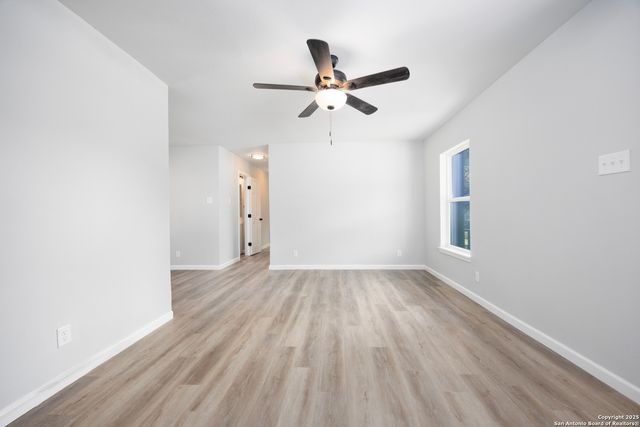 107 CORNISH AVE, San Antonio, TX 78223