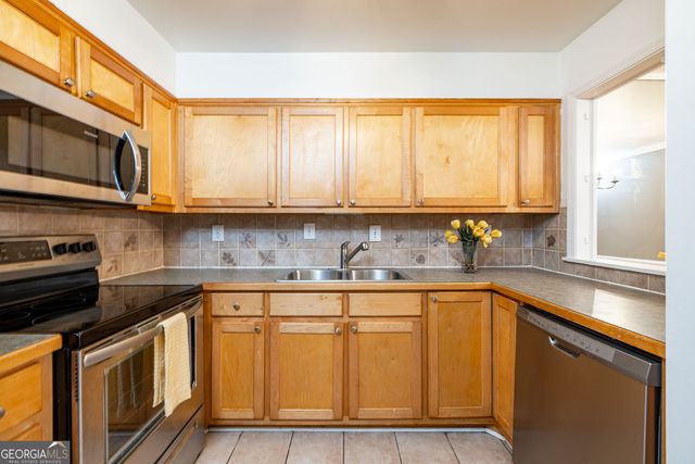 118 Maison Place NW, Atlanta, GA 30327