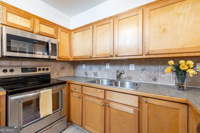 118 Maison Place NW, Atlanta, GA 30327