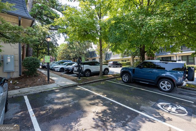118 Maison Place NW, Atlanta, GA 30327
