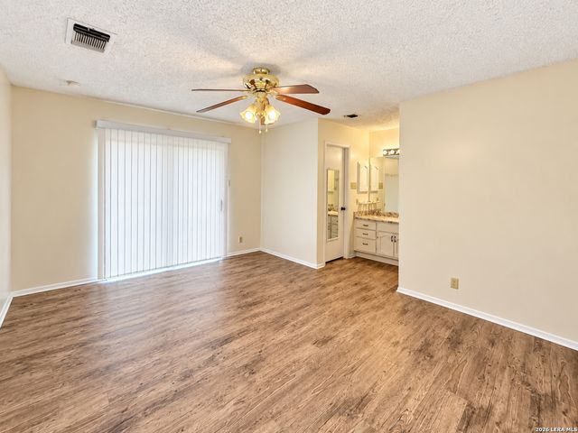 8030 ECHO WIND ST, San Antonio, TX 78250