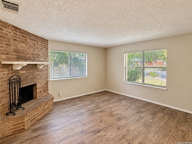 8030 ECHO WIND ST, San Antonio, TX 78250