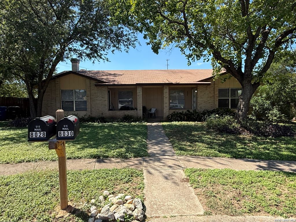 8030 ECHO WIND ST, San Antonio, TX 78250