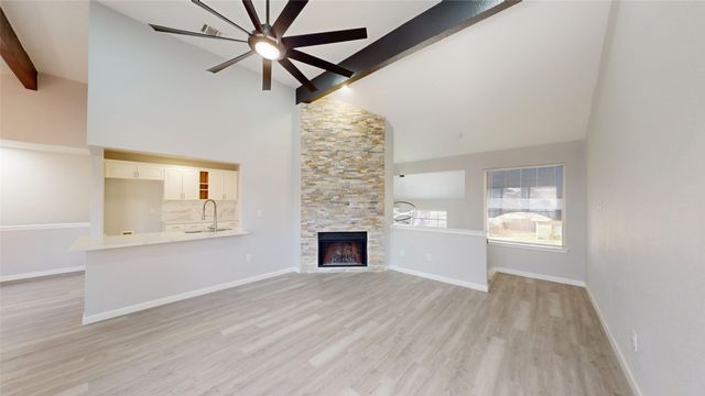 1618 San Francisco Street, Carrollton, TX 75007